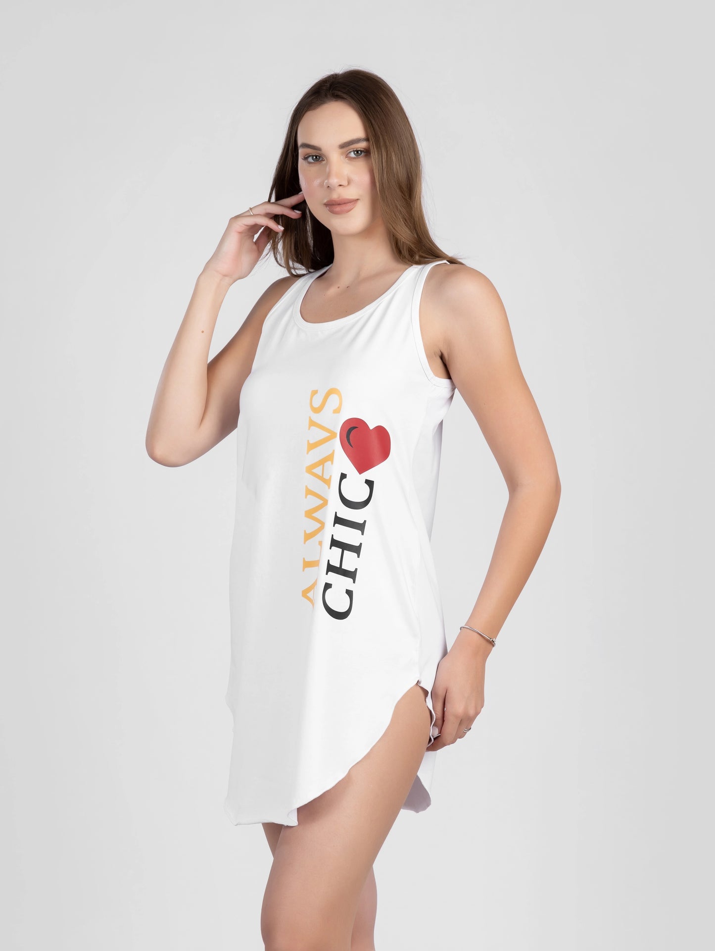 قميص نوم بطبعة ALWAYS CHIC